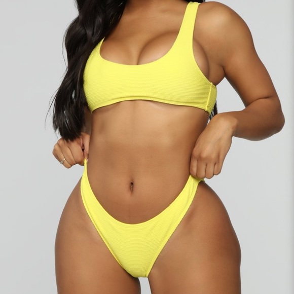 Two bikini sets - Picture 4 of 5